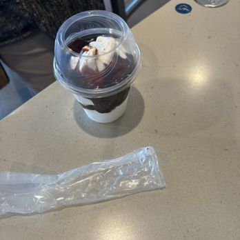 McDonald's - Hot Fudge Sundae - Fast Food Near Me - Quartzsite, Arizona