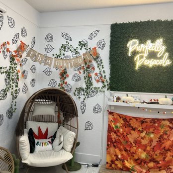 Coastal Cat Cafe - Cozy and welcoming Thanksgiving decor! - Pet Adoption Near Me - Pensacola, Florida Coastal Cat Cafe - Cozy and welcoming Thanksgiving decor! - Pet Adoption Near Me - Pensacola, Florida