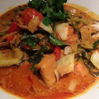 Meals at Jacksons - Curry Fish - Restaurants Near Me - Doncaster East, VIC