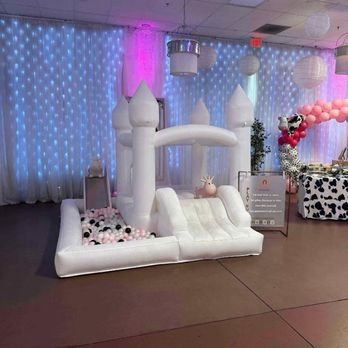 Delightful Soft Play - Combo bouncy house with ball pit, 2 cow jumpers and slide. - Balloon Services Near Me Delightful Soft Play - Combo bouncy house with ball pit, 2 cow jumpers and slide. - Balloon Services Near Me