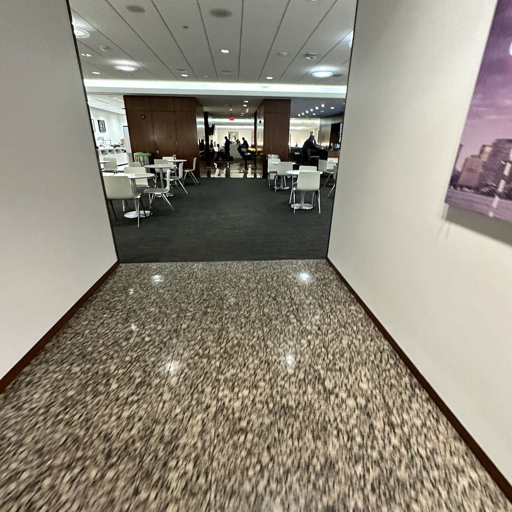 United Club - Airport Lounges Near Me - Dulles, Virginia