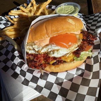 Flats Burgers - 10 Hunnids Burger - Fast Food Near Me - San Francisco, California