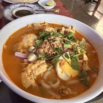 HTAW METTA - Burmese chicken coconut noodle soup (Ohn No Khao Swe) - Sushi Bars Near Me - Indianapolis, Indiana