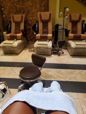 Luxury Nails and Spa
