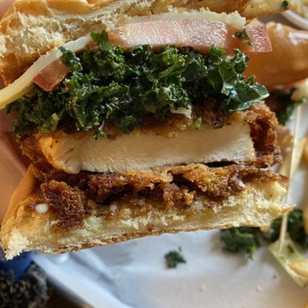 Eight Thirty Common - Inside my Chicken Sandwich 3 - Gastropubs Near Me - Meridian, Idaho Eight Thirty Common - Inside my Chicken Sandwich 3 - Gastropubs Near Me - Meridian, Idaho