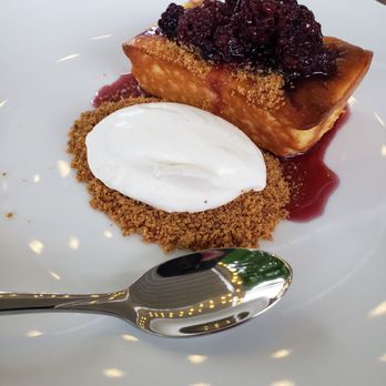 The Gate House - Basque Cheesecake - Hotels Near Me - Niagara-on-the-Lake, Ontario The Gate House - Basque Cheesecake - Hotels Near Me - Niagara-on-the-Lake, Ontario