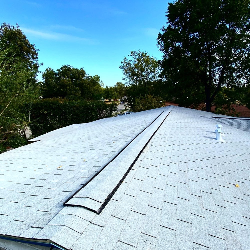 Slide of Juarez Roofing