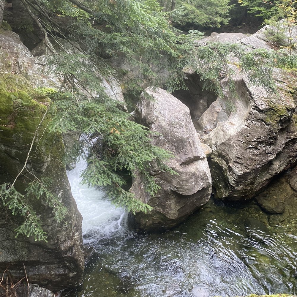 Bingham Falls - Hiking Near Me - Stowe, Vermont