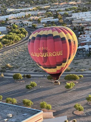 Rainbow Ryders Hot Air Balloon Co. by null