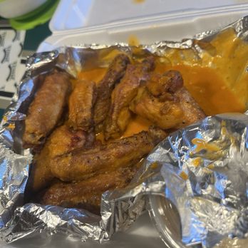 Wolf's Superior Sandwiches - Wings - Sandwiches Near Me - Havertown, Pennsylvania Wolf's Superior Sandwiches - Wings - Sandwiches Near Me - Havertown, Pennsylvania