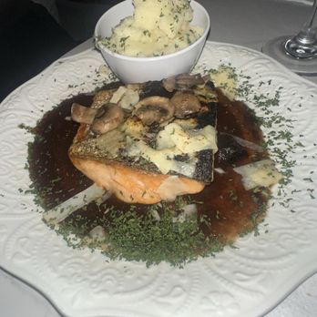 Armstrong Jazz House - Chicago Style Salmon - Jazz & Blues Near Me - Coral Gables, Florida