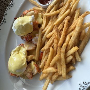 Loch Bar - Philly - Lobster Benedict - Seafood Near Me - Philadelphia, Pennsylvania Loch Bar - Philly - Lobster Benedict - Seafood Near Me - Philadelphia, Pennsylvania