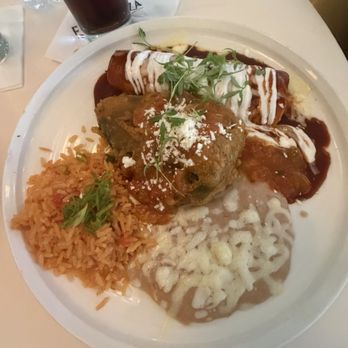 Esperanza Cocina de la Playa - Chile Relleno y Crispy Taco - Seafood Near Me - Manhattan Beach, California