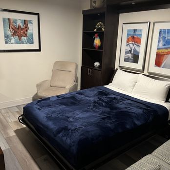 Beachside Management - "Third bedroom" was a study with a pull down murphy ned from the wall. - Vacation Rentals Near Me - Siesta Key, Florida