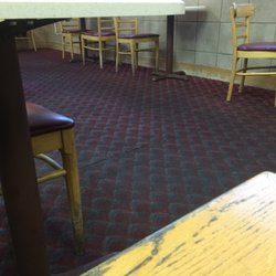 Wendy's - Carpet is extremely soiled, sticks to your shoes.