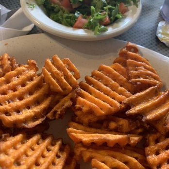 The Lunchbox - Sweet Potato fries and a side salad! - Diners Near Me - Tallahassee, Florida The Lunchbox - Sweet Potato fries and a side salad! - Diners Near Me - Tallahassee, Florida
