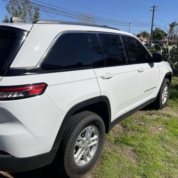 Mind Yours Window Tinting - Jeep grand Cherokee - Car Window Tinting Near Me - Moreno Valley, California Mind Yours Window Tinting - Jeep grand Cherokee - Car Window Tinting Near Me - Moreno Valley, California