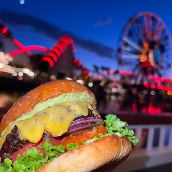 Lamplight Lounge - New American Near Me - Anaheim, California