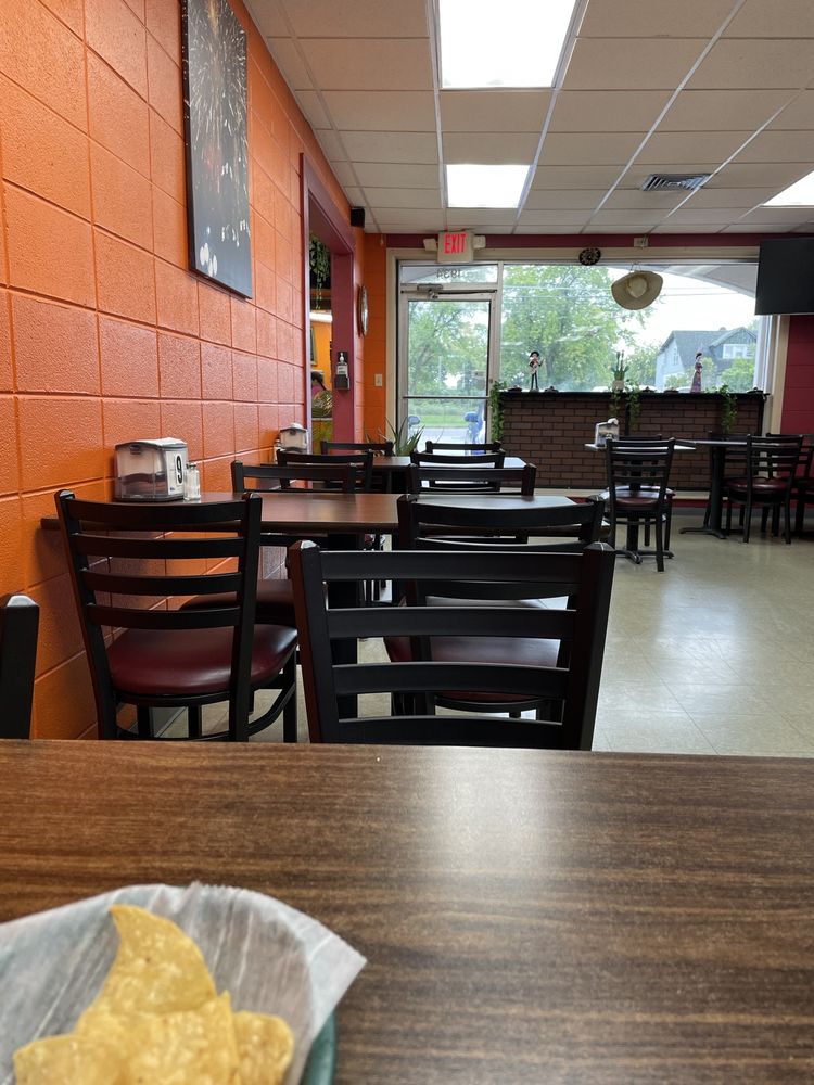 Mariachi's Tacos