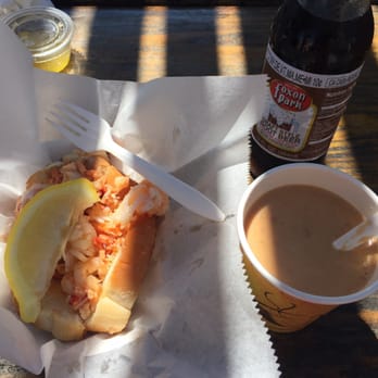 Stowe's Seafood - Lobster roll and lobster bisque - Seafood Near Me - West Haven, Connecticut Stowe's Seafood - Lobster roll and lobster bisque - Seafood Near Me - West Haven, Connecticut