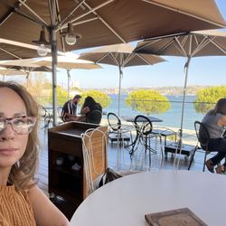 Darwin's Café - Patio