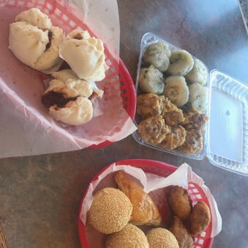 Dim Sum King - Sui Mai, shrimp and chive dumpling, steamed BBQ pork bun, shrimp in a pocket, sesame balls - Dim Sum Near Me - Sunnyvale, California