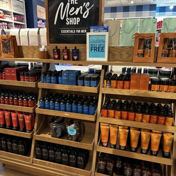 Bath & Body Works - Cosmetics & Beauty Supply Near Me - Vacaville, California Bath & Body Works - Cosmetics & Beauty Supply Near Me - Vacaville, California