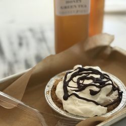 Honey Pies - Peanut Butter Pie & Honey Green Tea