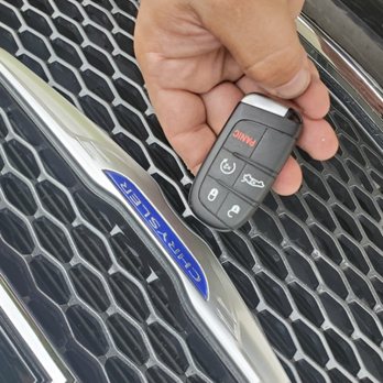 Hou Locksmith - Chrysler 200 prox fob made - Keys & Locksmiths Near Me Hou Locksmith - Chrysler 200 prox fob made - Keys & Locksmiths Near Me