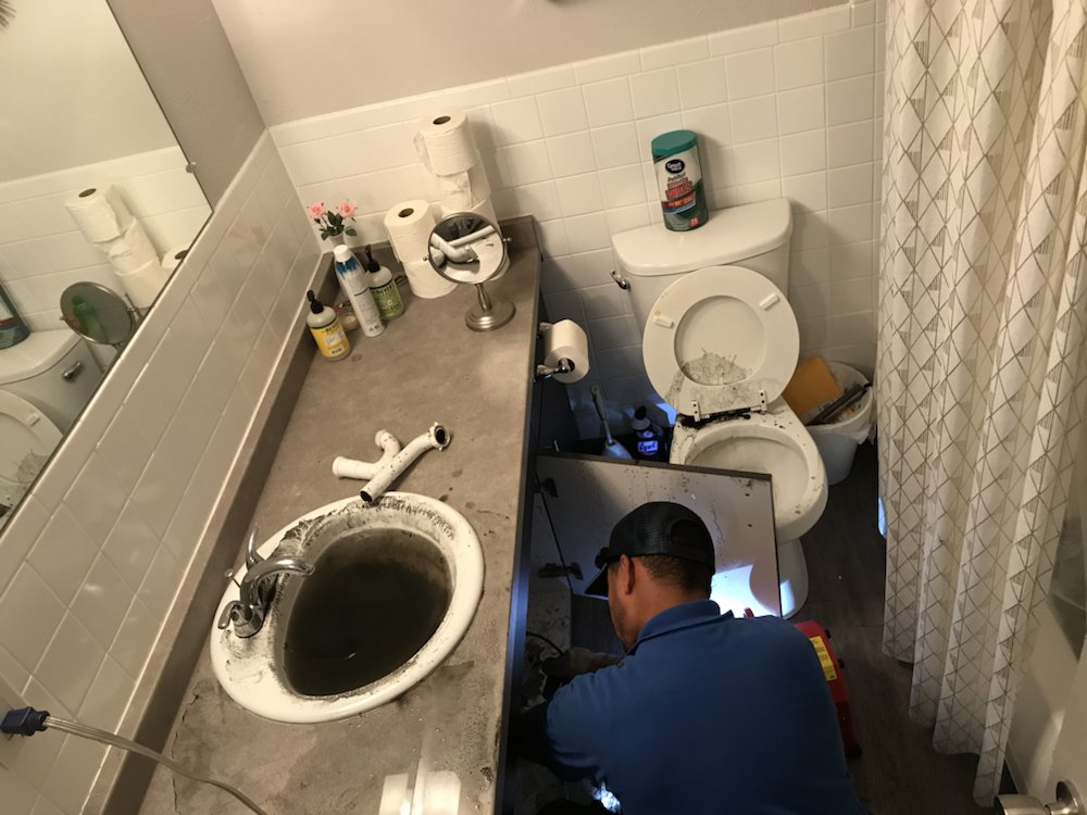 Slide of Metro Drain Services