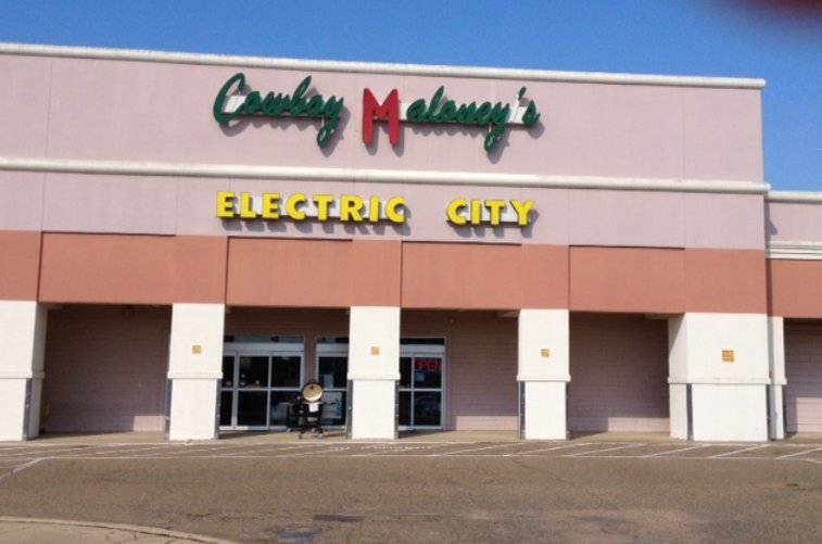 COWBOY MALONEY’S HOME STORE Updated September 2024 600 Grants Ferry