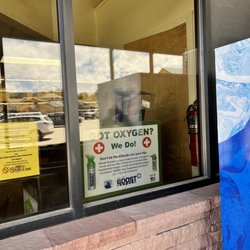B & F Mountain Market - Signage