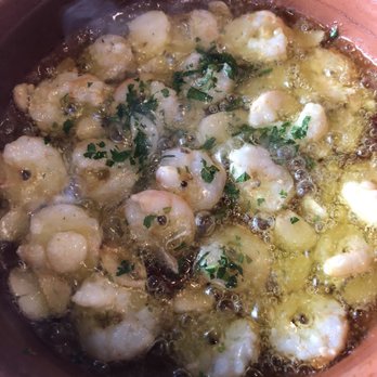 Casa Cuesta - Sizzling garlic shrimp - Spanish Near Me - Seville, SE Casa Cuesta - Sizzling garlic shrimp - Spanish Near Me - Seville, SE