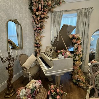 Fait Maison - Sitting area - French Near Me - London, XGL Fait Maison - Sitting area - French Near Me - London, XGL