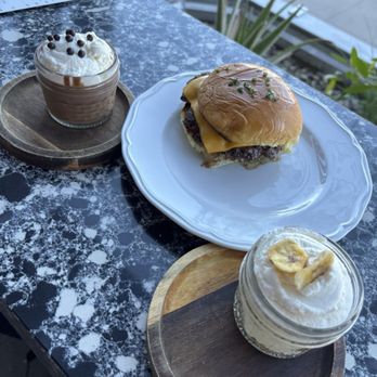 Rustic Root - Happy hour smashburger and mini pot de creme puddings - New American Near Me - Solana Beach, California