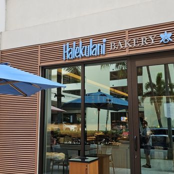 Halekulani Bakery - Bakeries Near Me - Honolulu, Hawaii