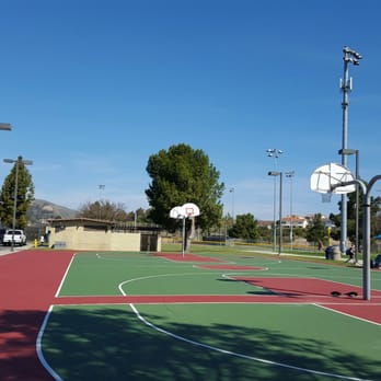 San Gorgonio Park - Basketball courts that have recently been resurfaced. Watch out for the men's pick up game Saturdays at 11am. - Parks Near Me - San Clemente, California San Gorgonio Park - Basketball courts that have recently been resurfaced. Watch out for the men's pick up game Saturdays at 11am. - Parks Near Me - San Clemente, California