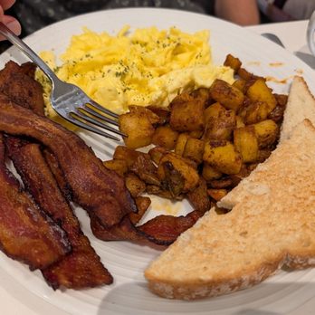 Roux on Orleans - Best breakfast I've ever had in NOLA - Breakfast & Brunch Near Me - New Orleans, Louisiana Roux on Orleans - Best breakfast I've ever had in NOLA - Breakfast & Brunch Near Me - New Orleans, Louisiana