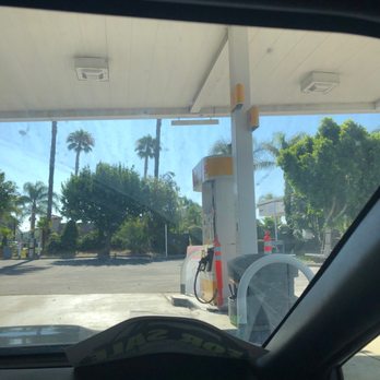 Shell - a view of a gas station from inside a car - Car Wash Near Me - Simi Valley, California