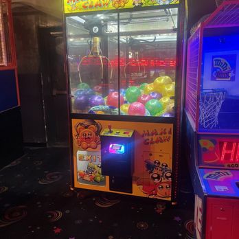 Power Play - Only moves right left - Buffets Near Me - Kansas City, Missouri