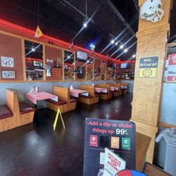 Pizza Hut - Inside seating