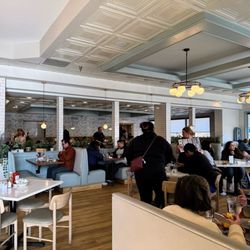 Lake St Cafe - Addison - Interior