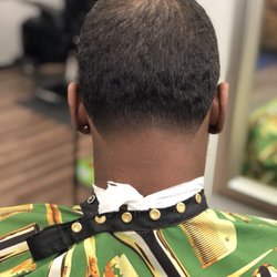 Who’s Next? Barbershop - Fresh taper