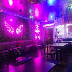 Platinum Hookah Lounge And Cafe