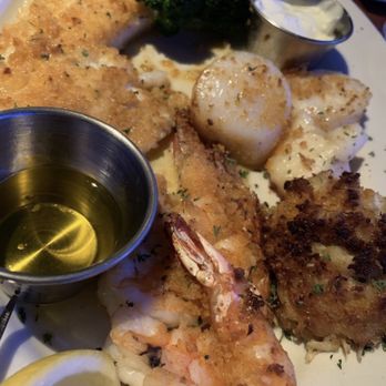 Chesapeake's - Seafood platter - Seafood Near Me - Knoxville, Tennessee