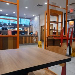 Popeyes Louisiana Kitchen - Best Popeyes I ever had.