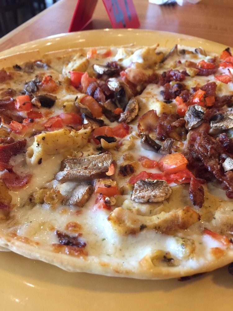 MAZZIO’S ITALIAN EATERY - Updated January 2026 - 611 N Aspen, Broken ...