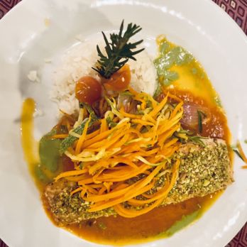 Gaia Bistrot - Pistachio crusted salmon - Latin American Near Me - Mazatlán, SIN