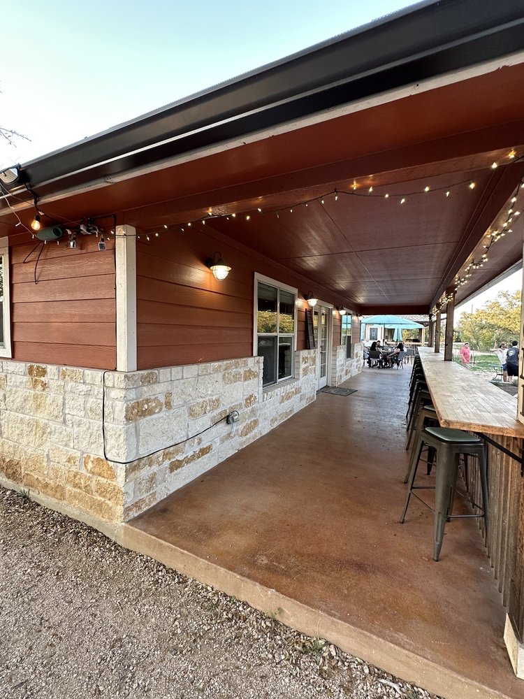 Decadent Saint Winery Logo