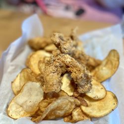 Maple Street Biscuit Company - Kickin' Chicken Strips Basket - 4pc